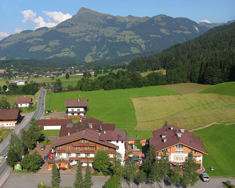 Sport Und Familienhotel Klausen Kirchberg in Tirol Exterior foto