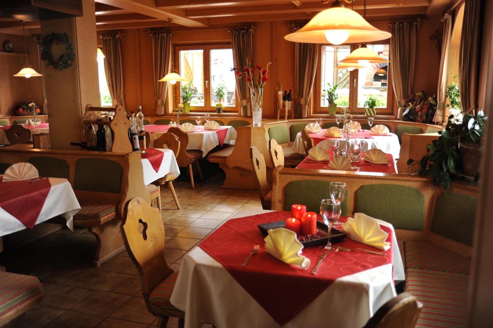 Sport Und Familienhotel Klausen Kirchberg in Tirol Exterior foto